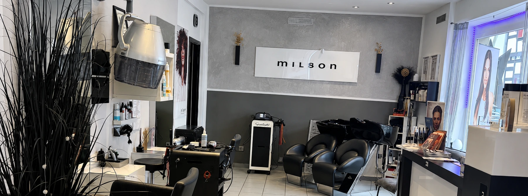 Einblick in den Salon Kamm In Rheinbach